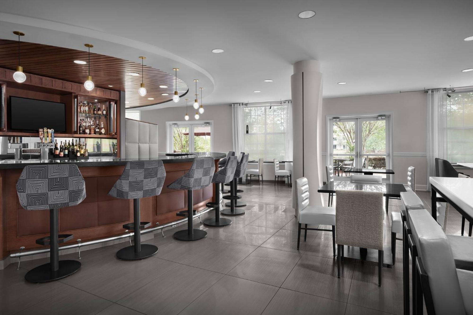 Hotel Indigo Jacksonville-Deerwood Park By Ihg Exterior foto